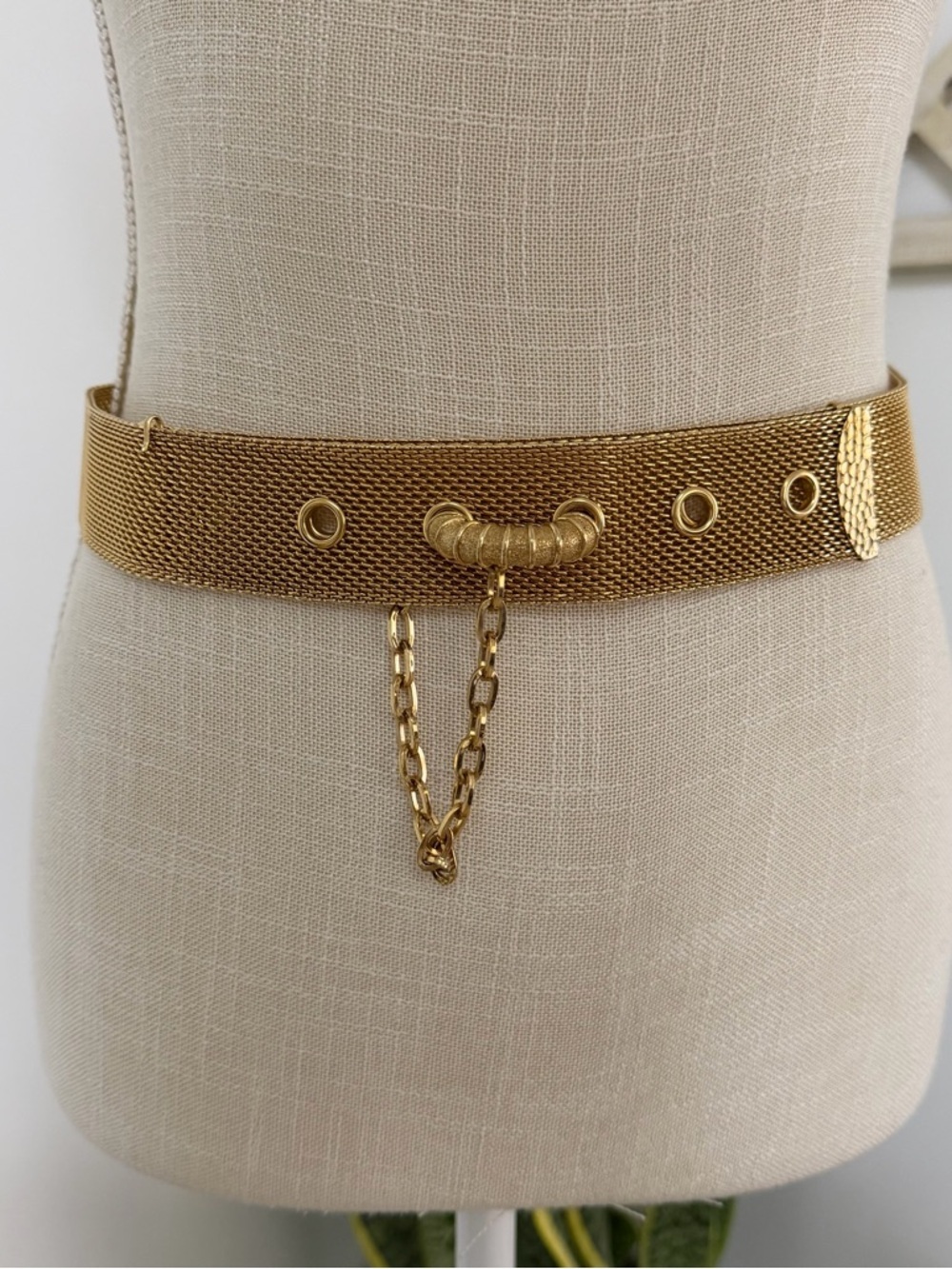 Vintage Sarah Coventry Gold Mesh with Chain Waist Belt Designer Style